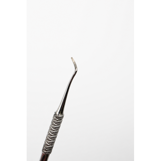 Doppelseitiger Cuticle Pusher & Cleaner gebogen 149mm
